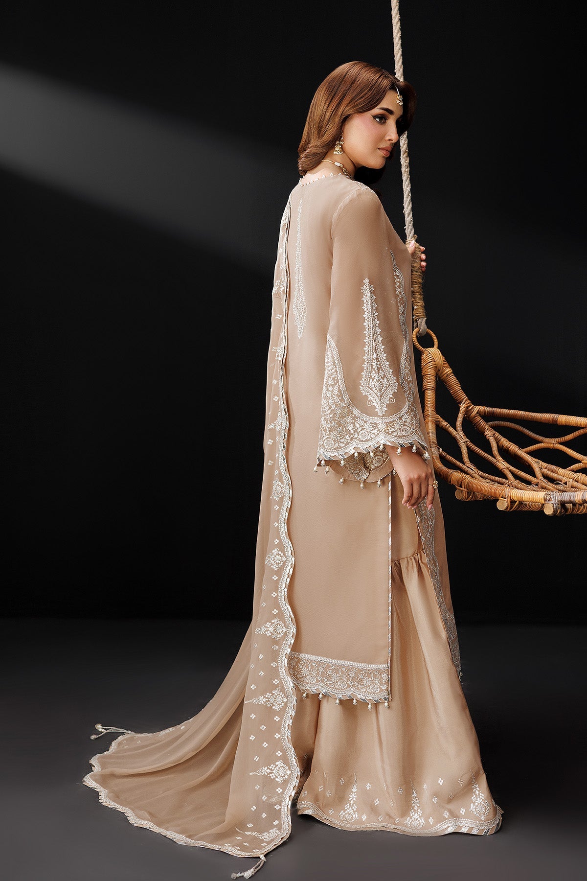 AF-DUA-3031-Gilded Lace