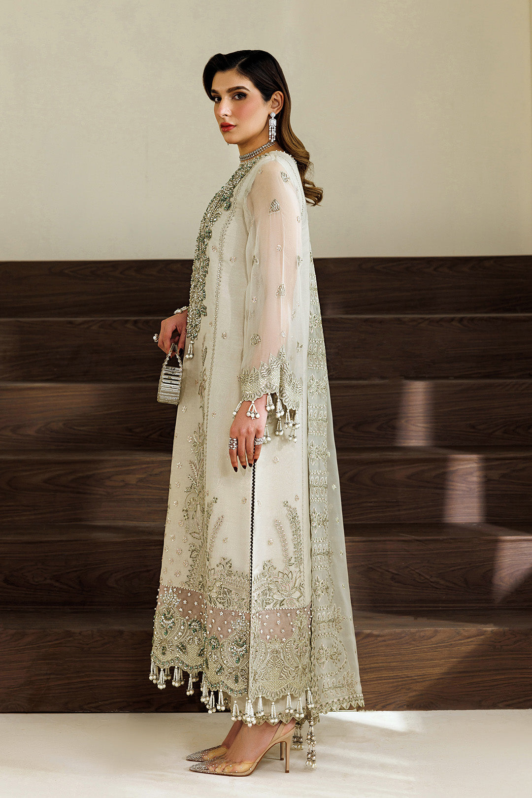 AF-BHM-4074-Navya