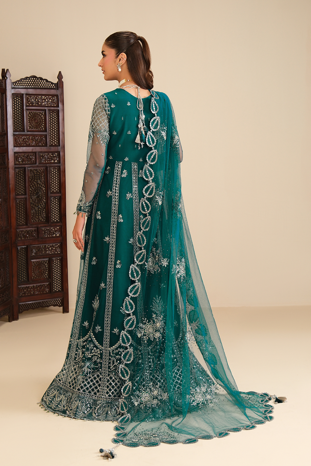 AF-NT-2261-Janaan